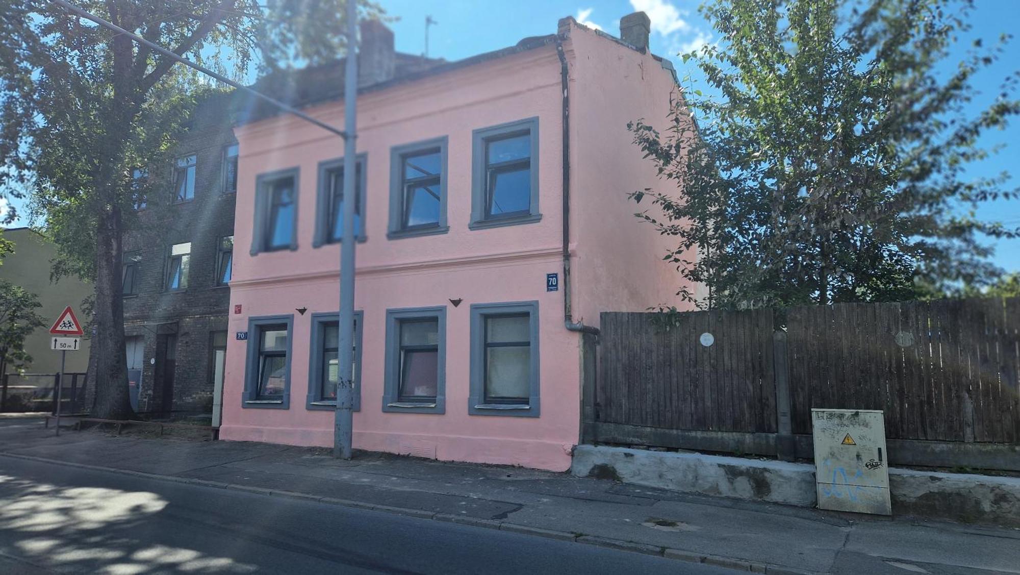 Pink House *